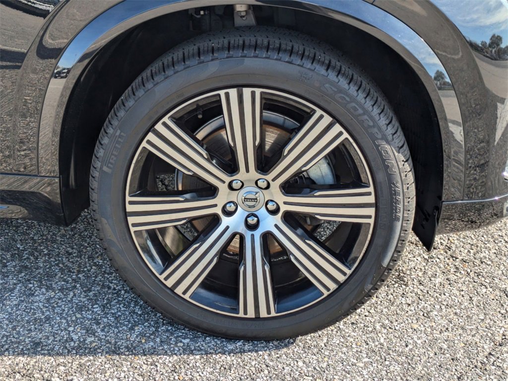 Certified 2022 Volvo XC90 T6 Inscription w/ Climate Package image 10