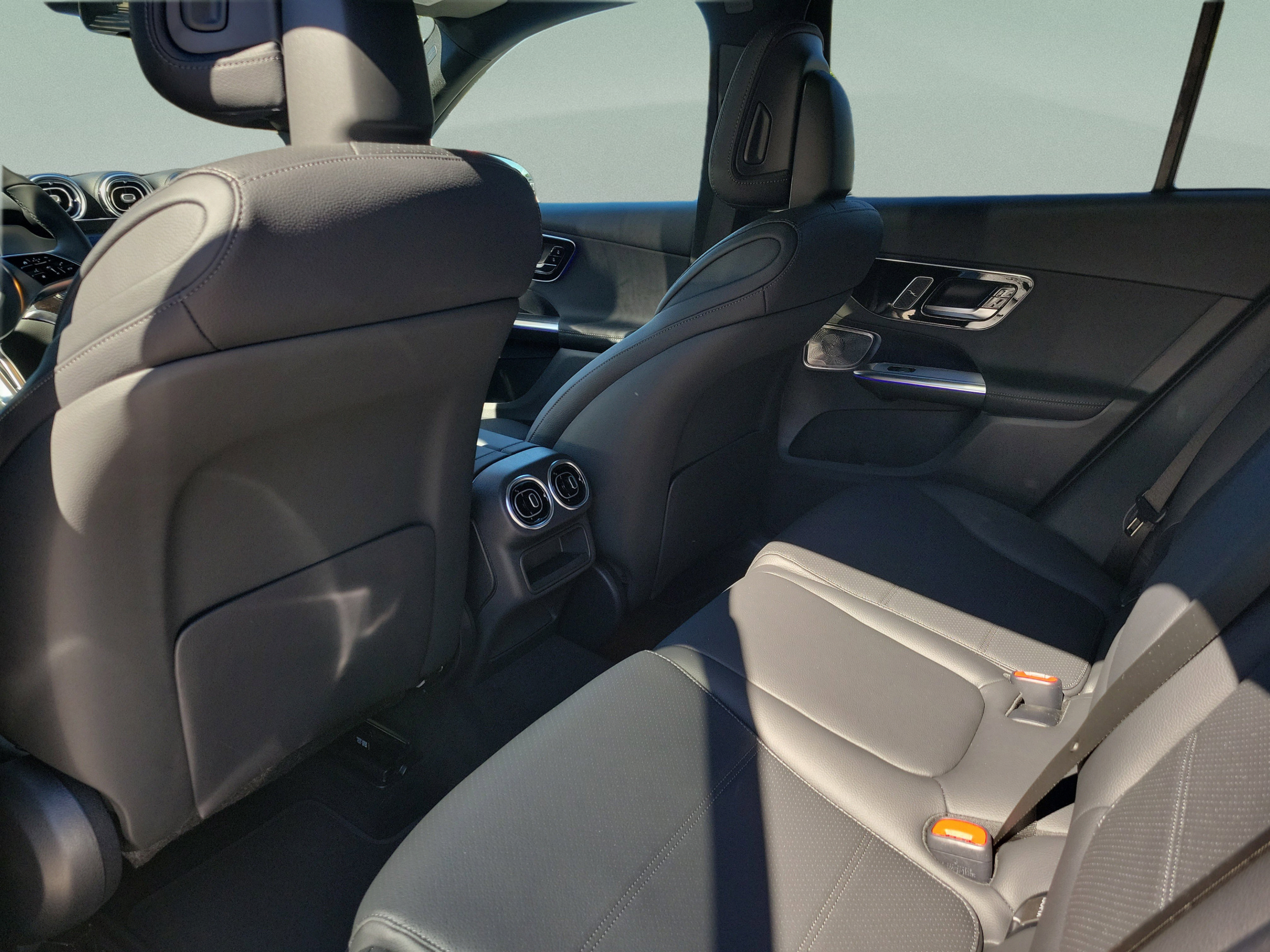 Used 2026 Mercedes-Benz GLC 300 image 9
