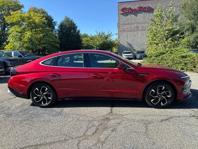 Used 2024 Hyundai Sonata SEL FWD image 15