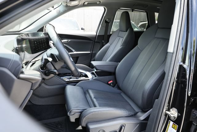 Used 2025 Audi Q5 Premium Plus w/ Premium Plus AWD/4WD image 20