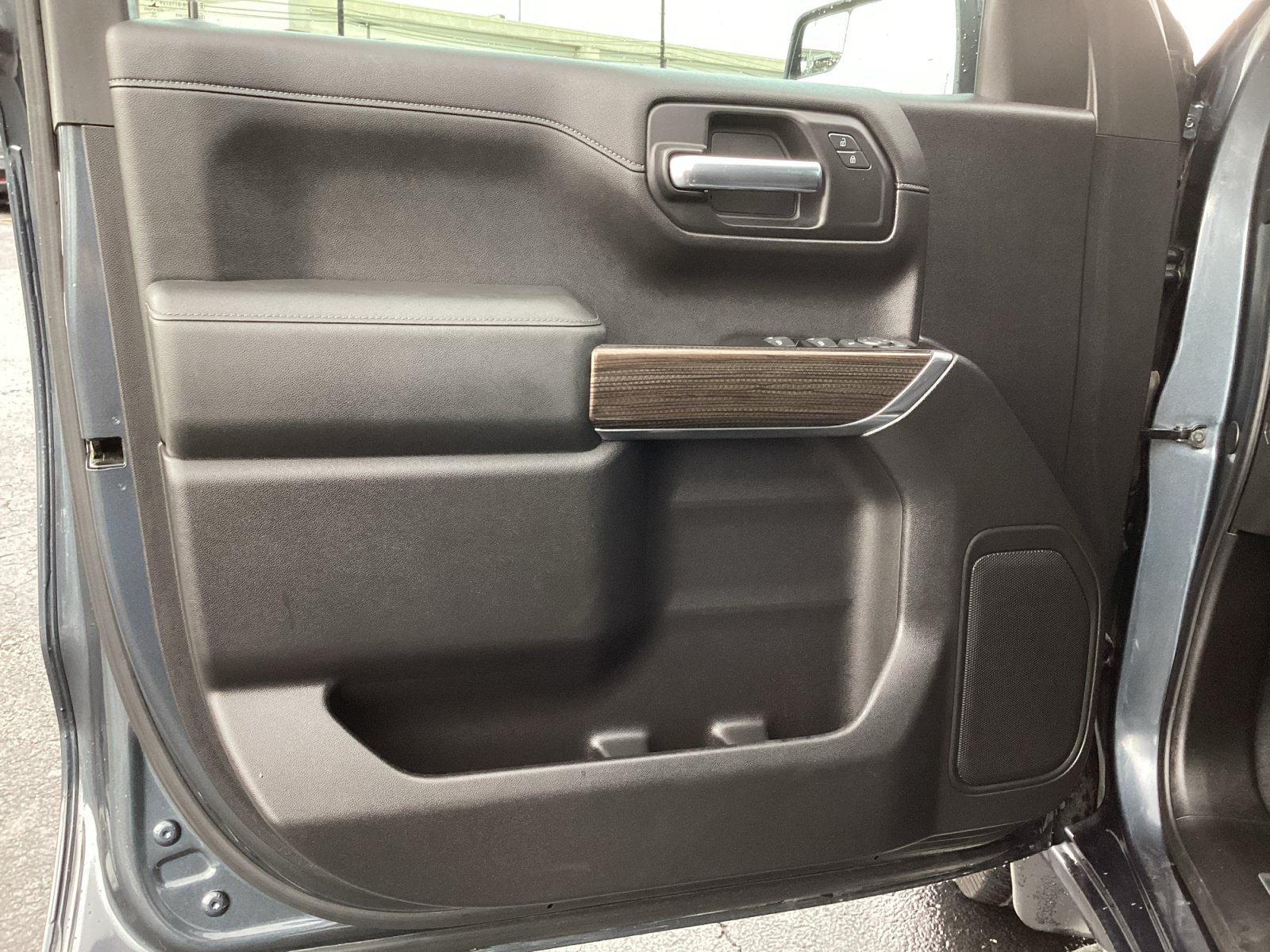 Used 2019 Chevrolet Silverado 1500 LT w/ Texas Edition RWD image 32