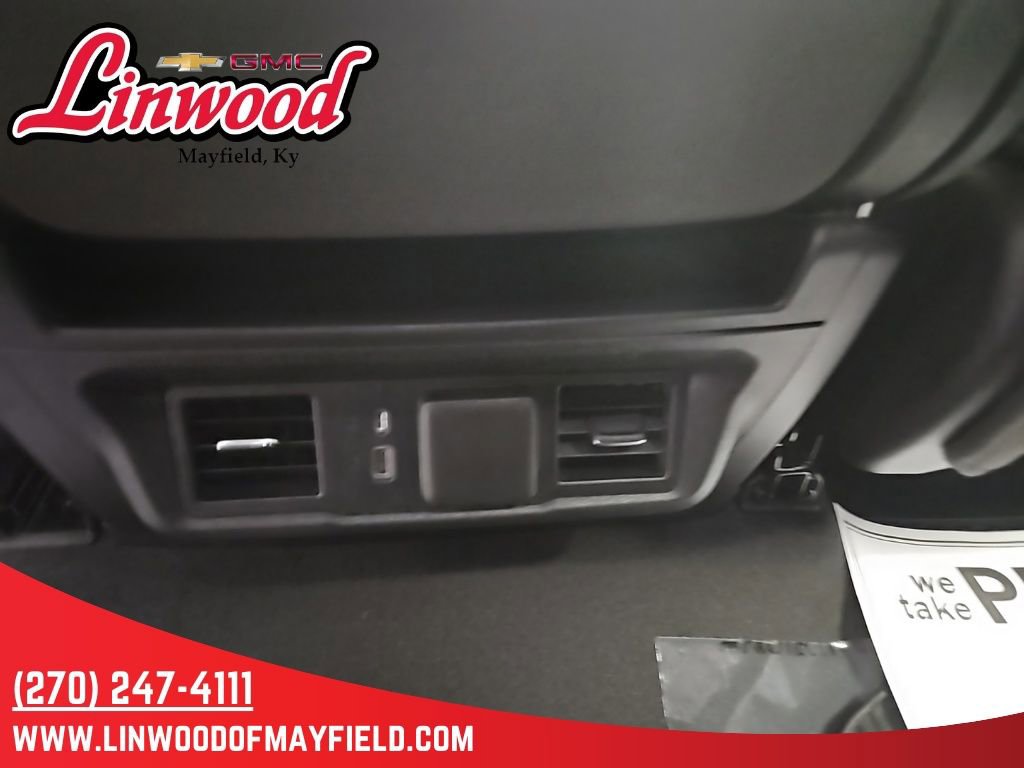Used 2023 Chevrolet Silverado 1500 LT image 15