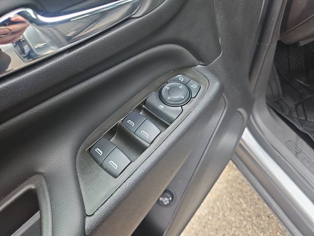 Used 2024 Chevrolet Equinox LT FWD image 11