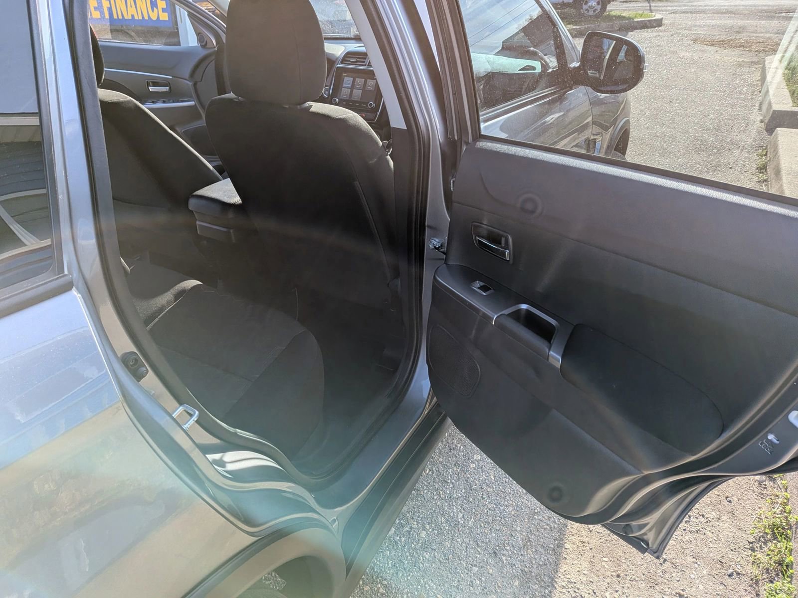 Used 2021 Mitsubishi Outlander Sport SE image 31