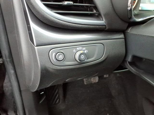 Used 2021 Buick Encore Preferred w/ Safety Package image 28