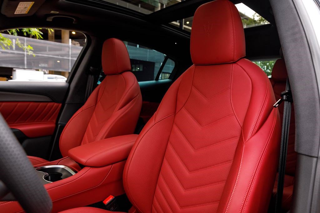 New 2026 Maserati Grecale Trofeo image 21