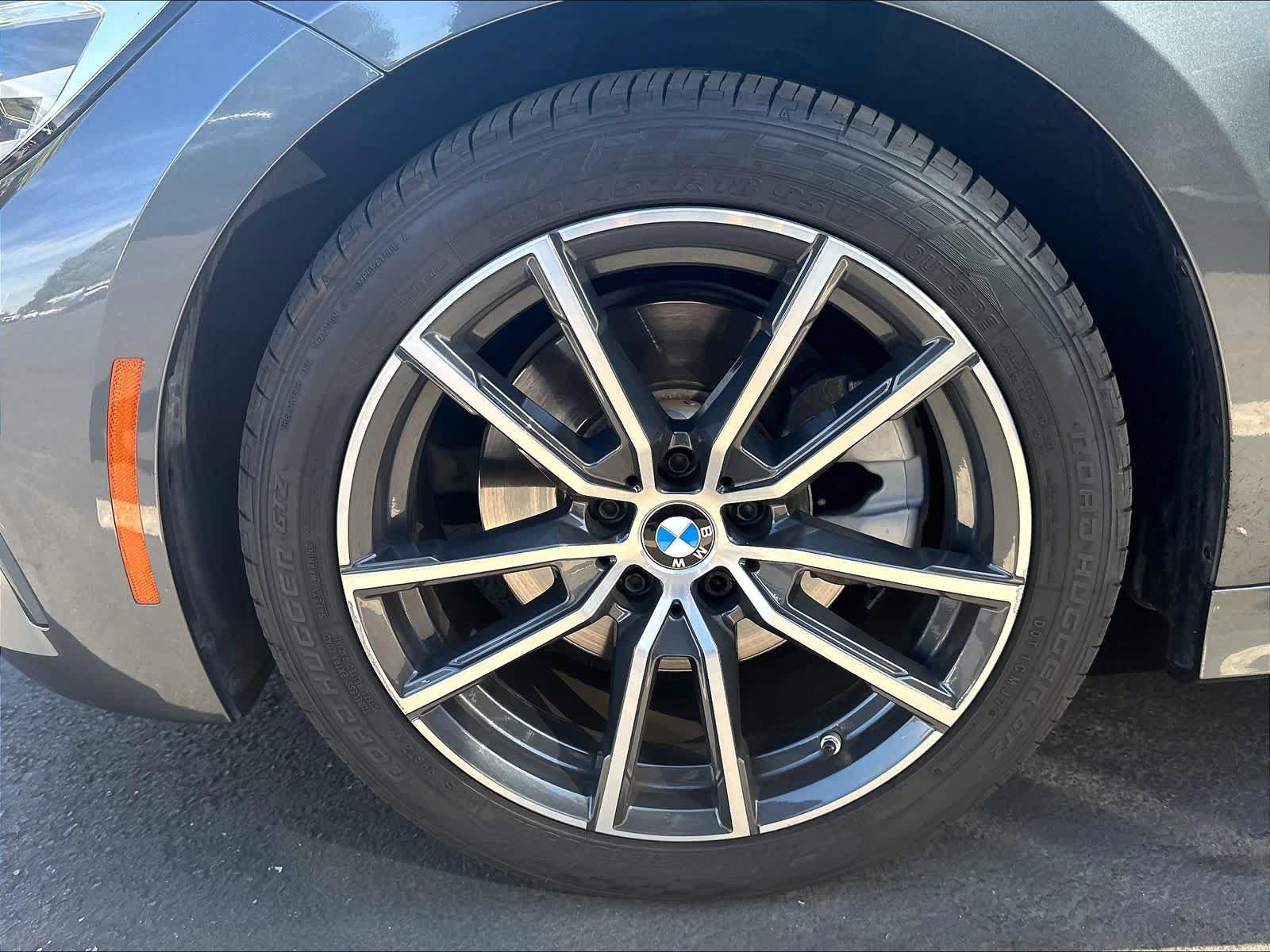 Used 2020 BMW 330i Sedan w/ Driving Assistance Package RWD image 33