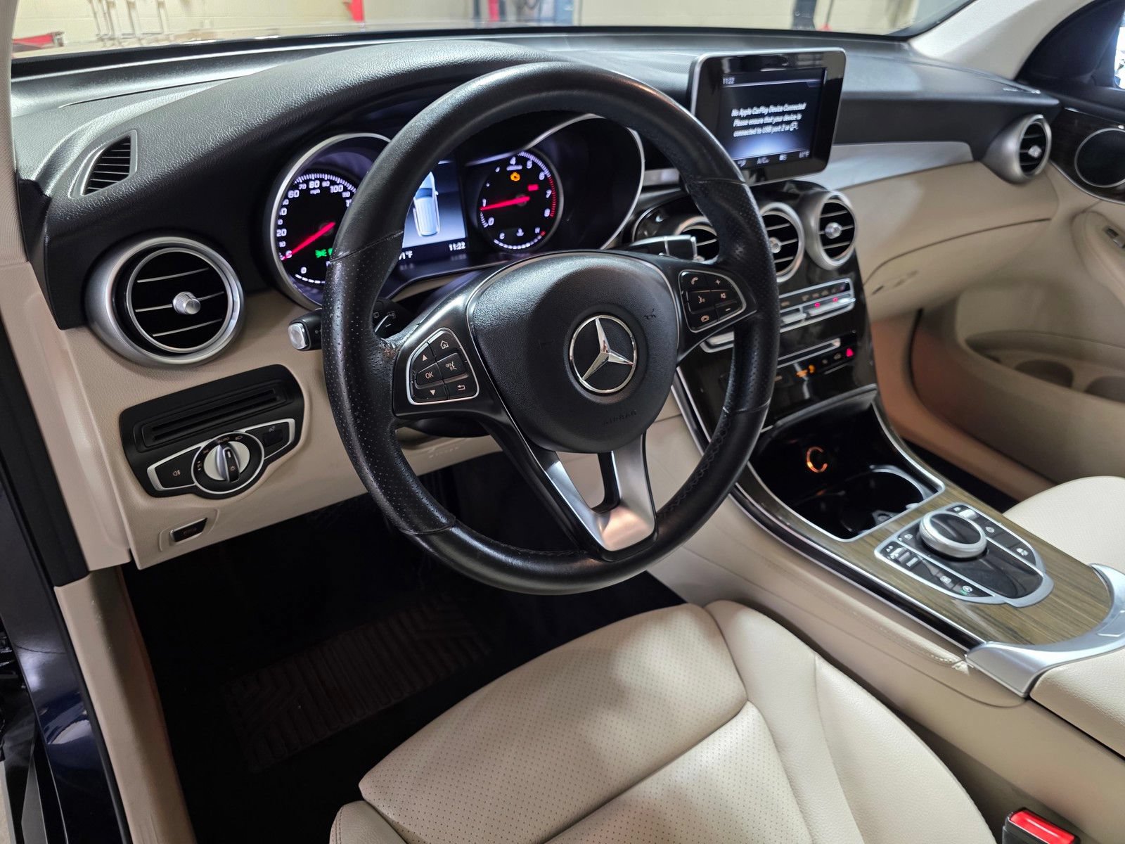 Used 2019 Mercedes-Benz GLC 300 image 19