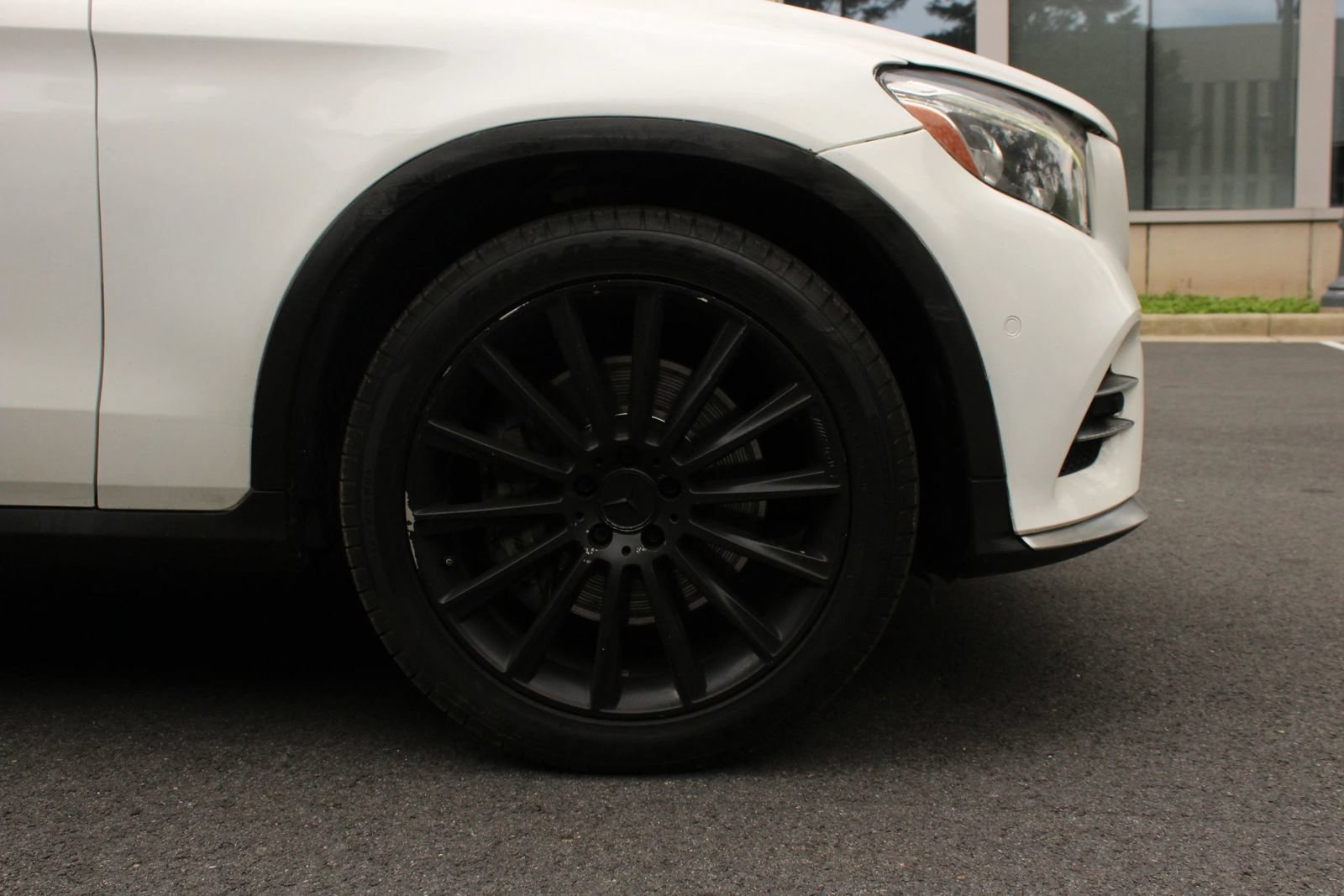 Used 2018 Mercedes-Benz GLC 43 AMG 4MATIC image 4