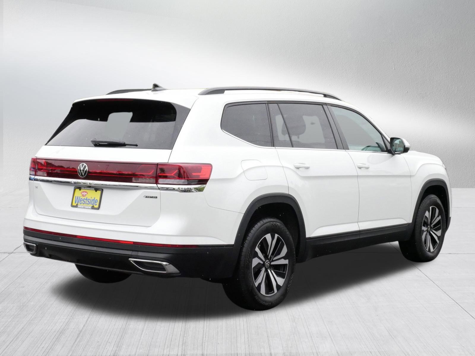 Used 2026 Volkswagen Atlas SE AWD/4WD image 7