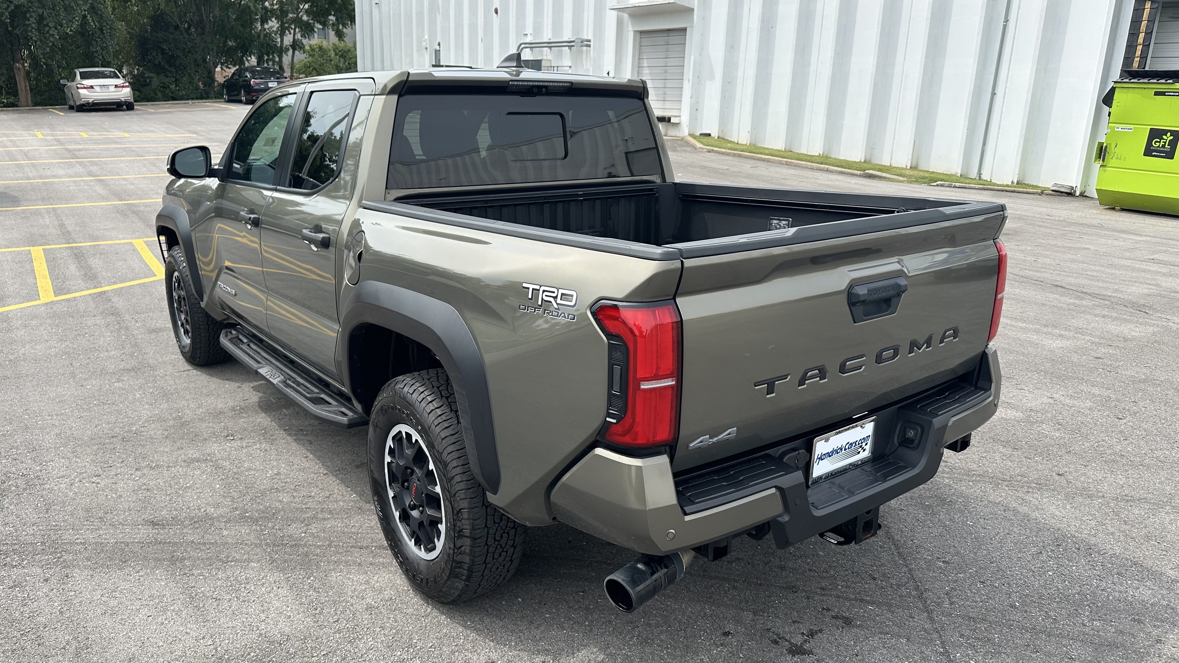Used 2024 Toyota Tacoma TRD Off-Road w/ TRD Off Road Premium Package AWD/4WD image 8