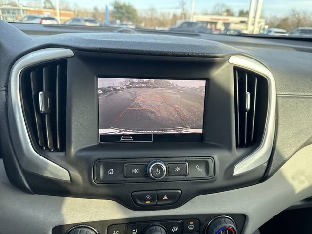 Used 2022 GMC Terrain SLE w/ Driver Convenience Package image 15