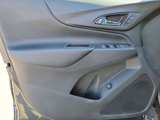Used 2020 Chevrolet Equinox LT w/ Driver Convenience Package image 21