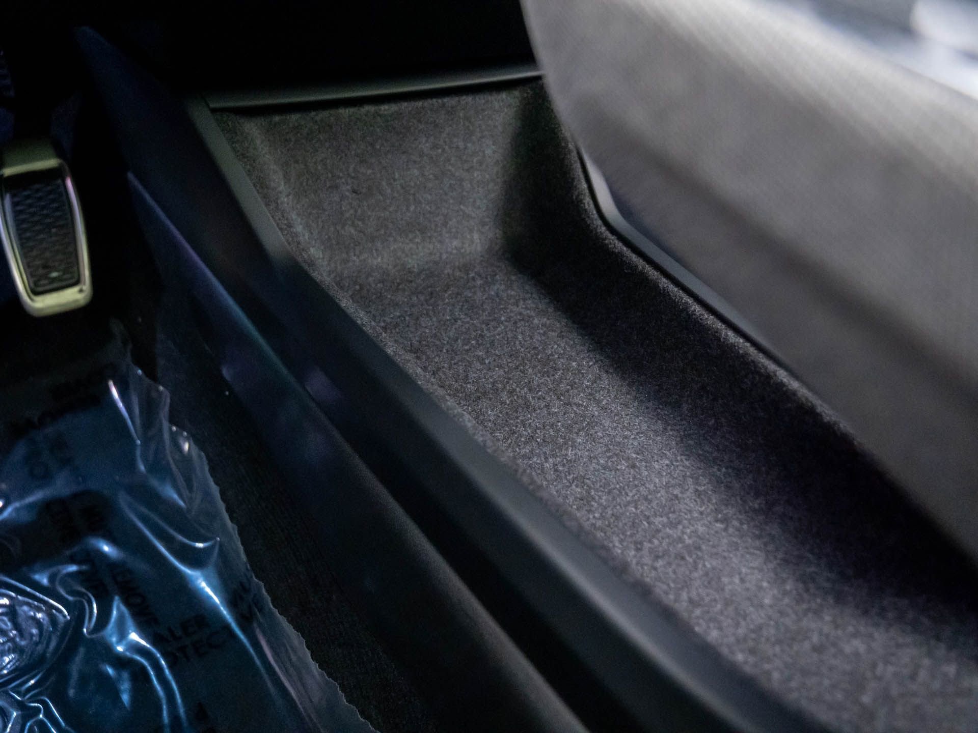 Certified 2025 Cadillac Optiq Sport 2 w/ LPO, Floor Liner Package image 23