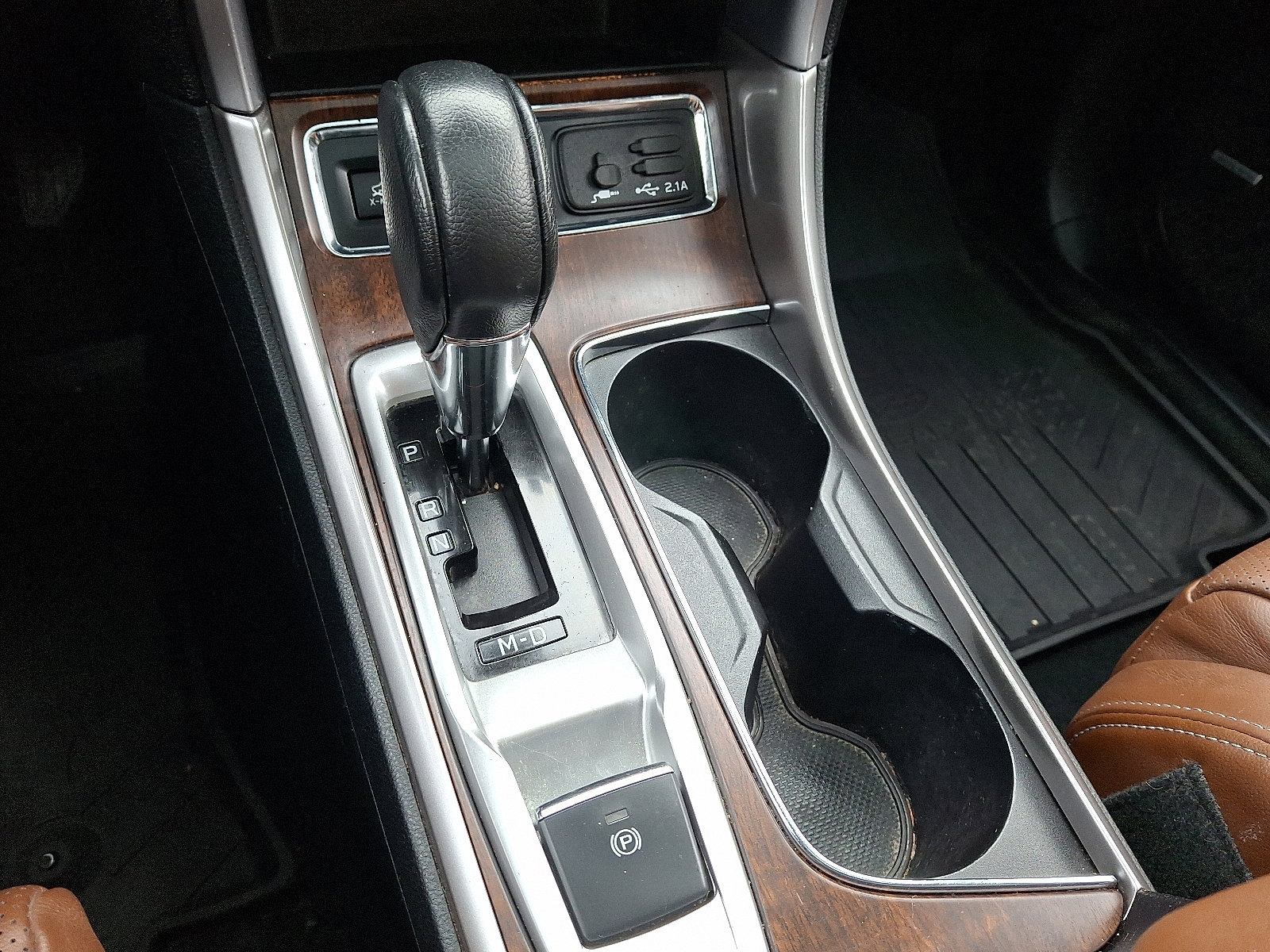 Used 2019 Subaru Ascent Touring image 16