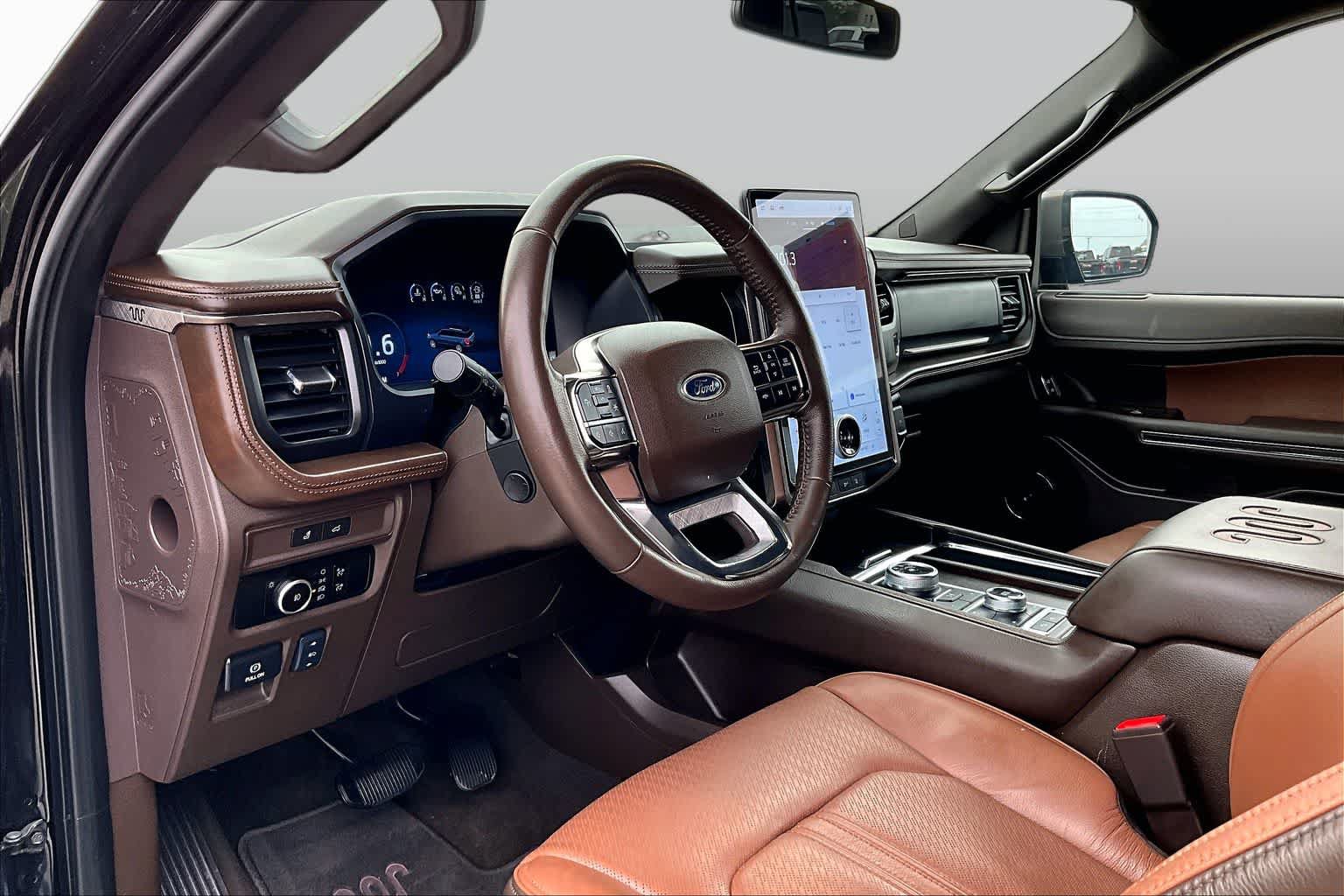 Used 2024 Ford Expedition Max King Ranch AWD/4WD image 18