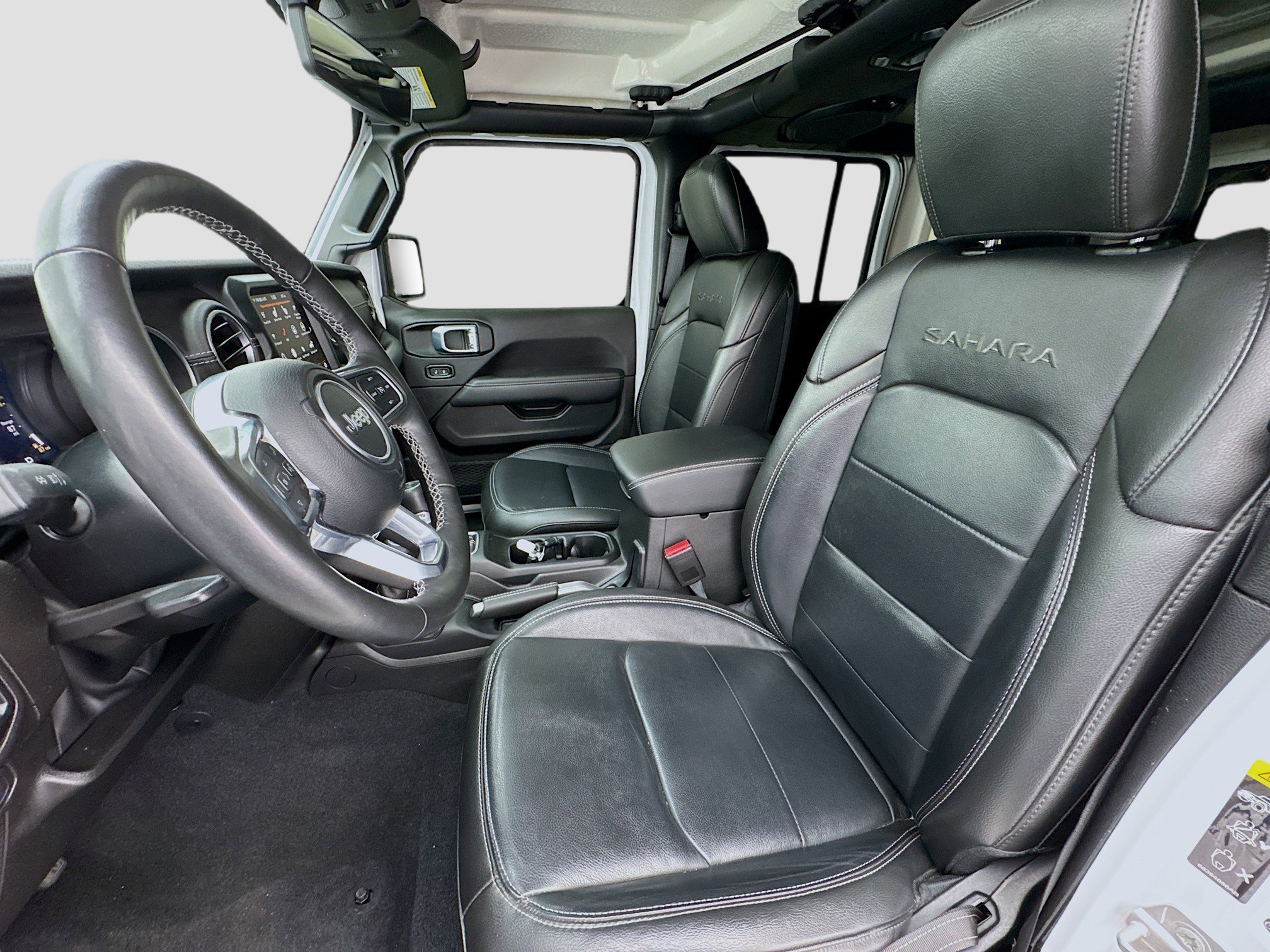 Used 2022 Jeep Wrangler Unlimited Sahara w/ Cold Weather Group image 13