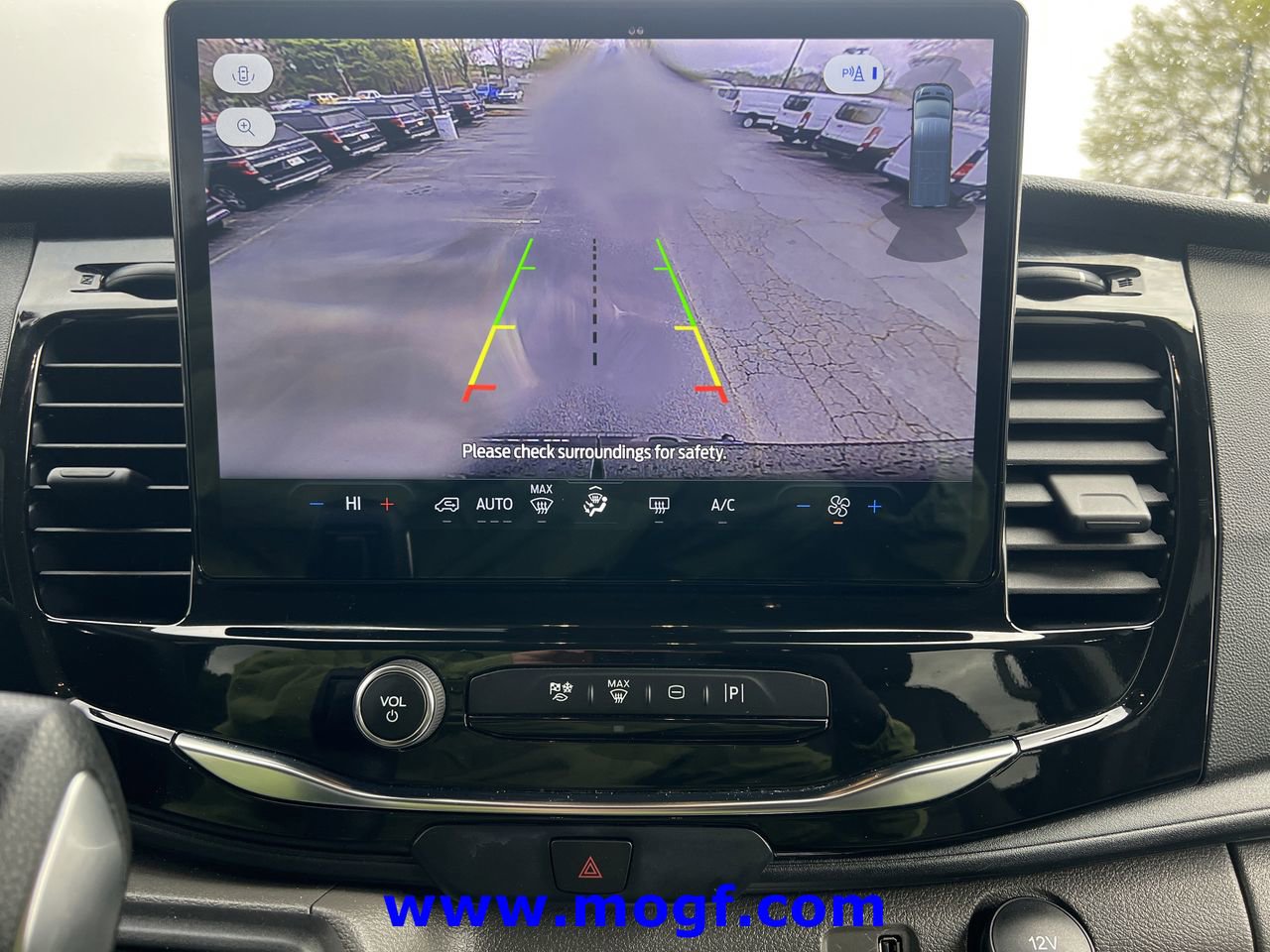 Used 2024 Ford Transit 350 XLT image 6