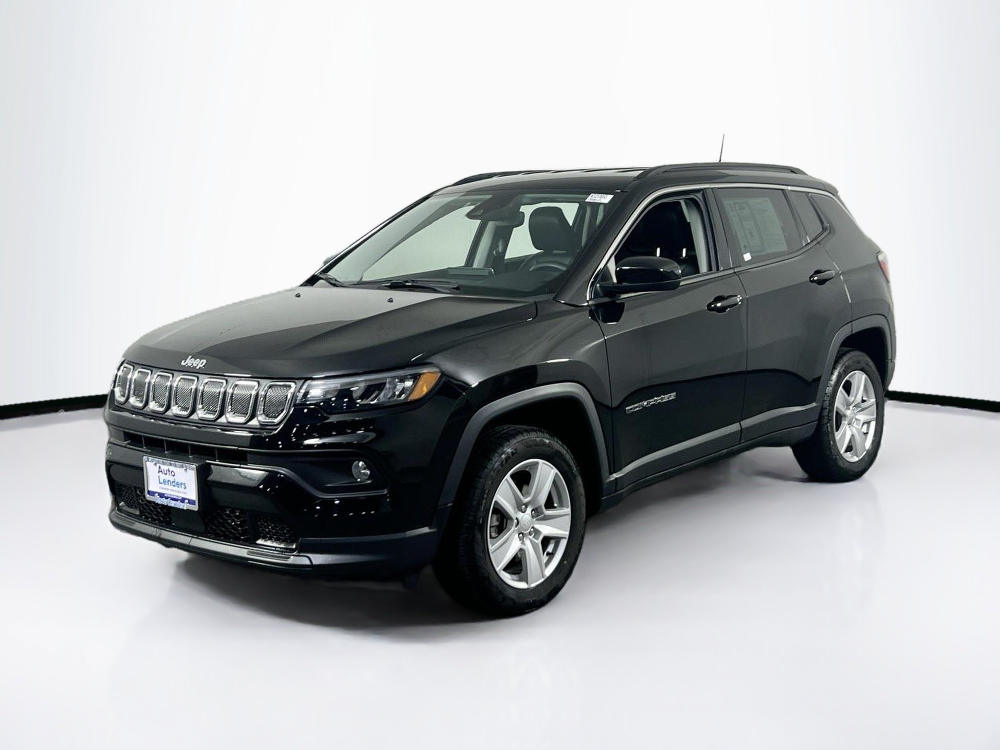 Used 2022 Jeep Compass Latitude w/ Convenience Group AWD/4WD image 1