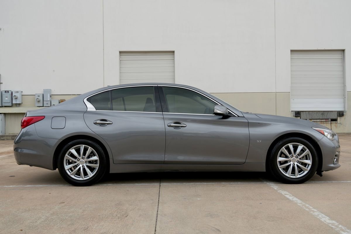 Used 2015 INFINITI Q50 Premium w/ Navigation Package RWD image 13