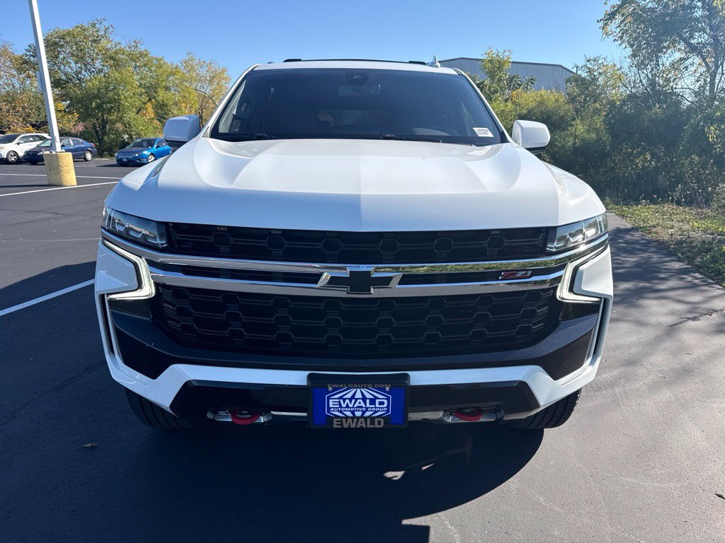 Used 2022 Chevrolet Suburban Z71 AWD/4WD image 3