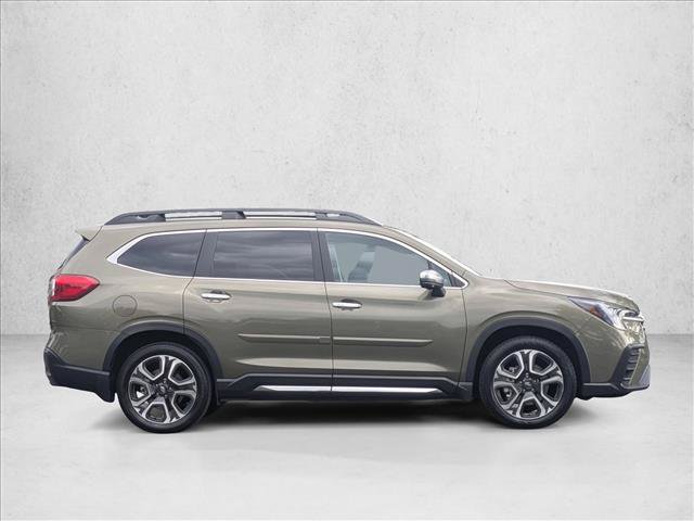 Used 2023 Subaru Ascent Touring AWD/4WD image 4