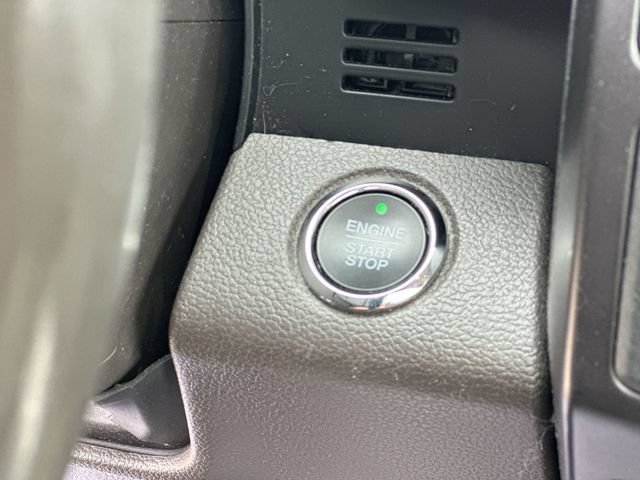 Used 2019 Ford Expedition Limited w/ Equipment Group 301A AWD/4WD image 19