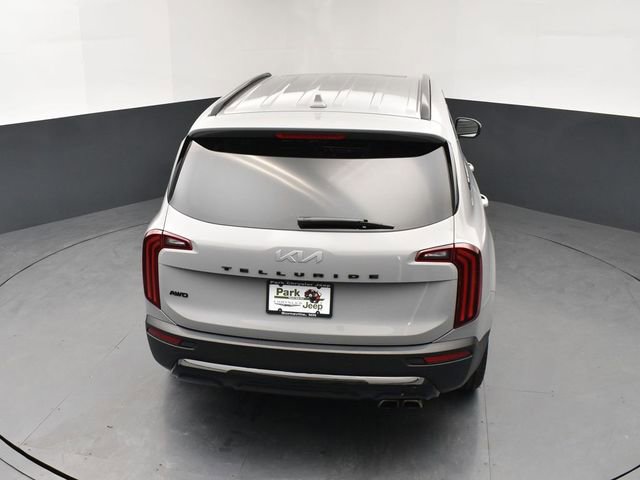 Used 2022 Kia Telluride EX w/ EX Premium Package AWD/4WD image 17