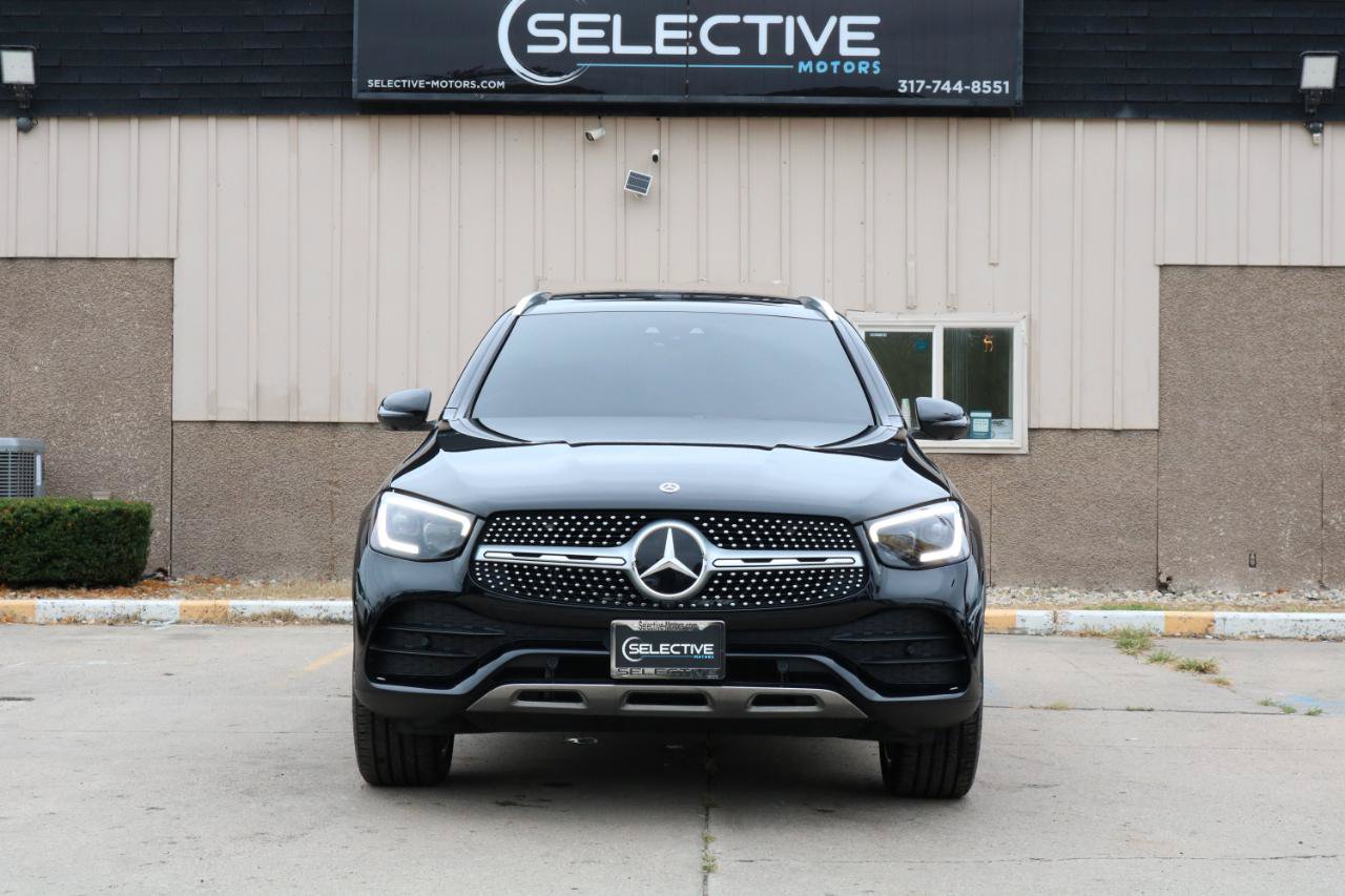 Used 2020 Mercedes-Benz GLC 300 4MATIC image 2
