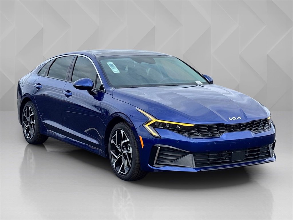 New 2026 Kia K5 EX image 3
