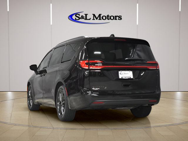 New 2026 Chrysler Pacifica Select w/ S Appearance Package FWD image 5