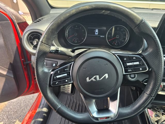 Used 2023 Kia Forte GT-Line w/ GT-Line Technology Package FWD image 8