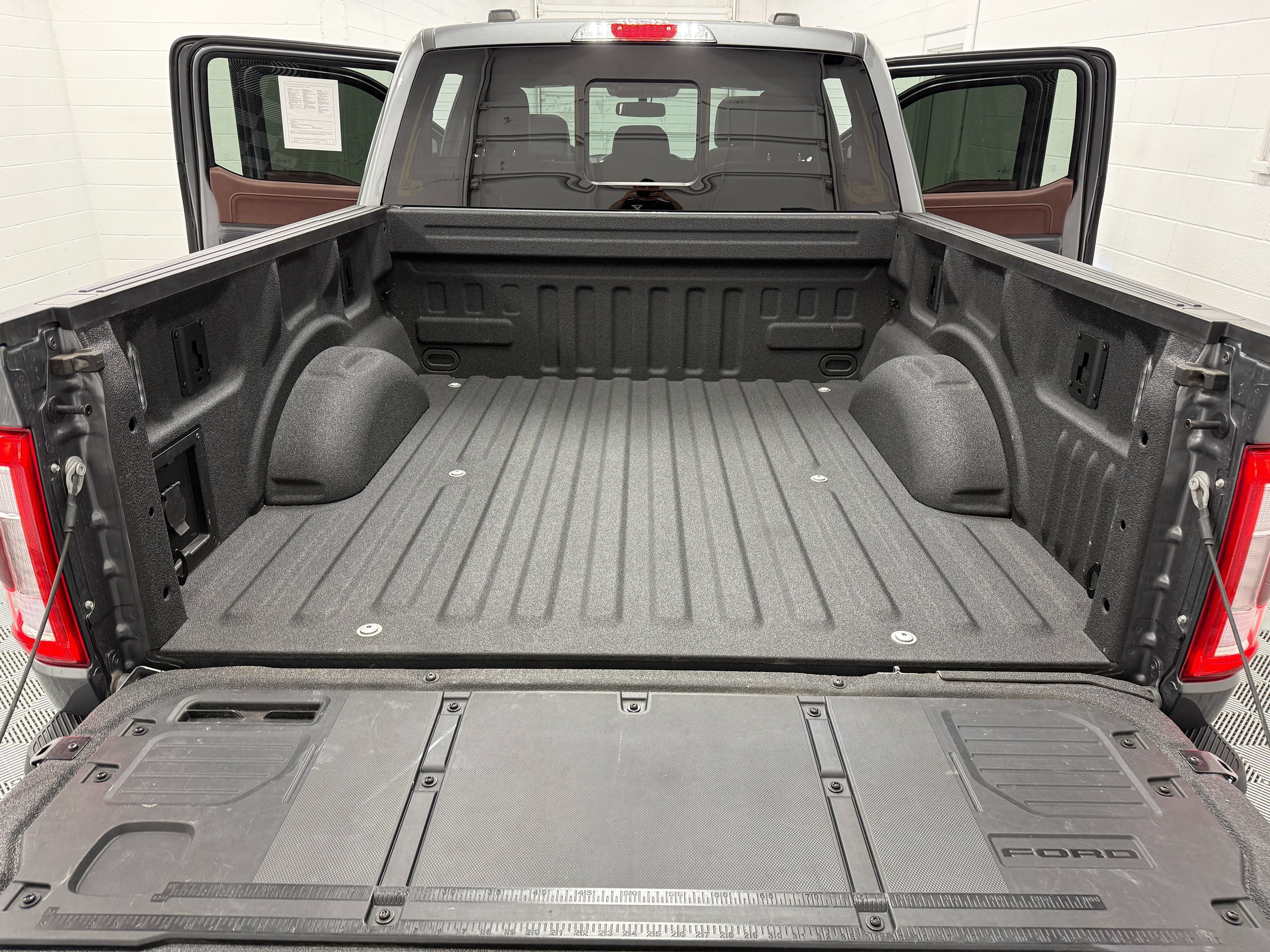 Used 2023 Ford F150 Lariat w/ Equipment Group 502A High AWD/4WD image 33
