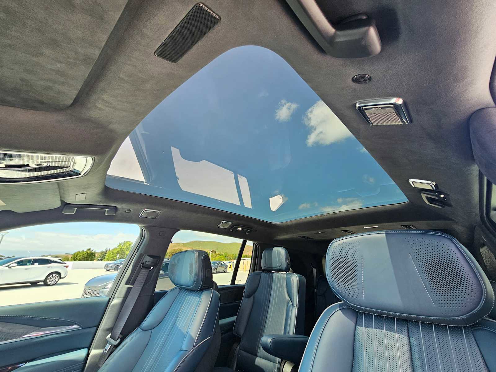 Used 2025 Cadillac Escalade IQ Sport 2 AWD/4WD image 25