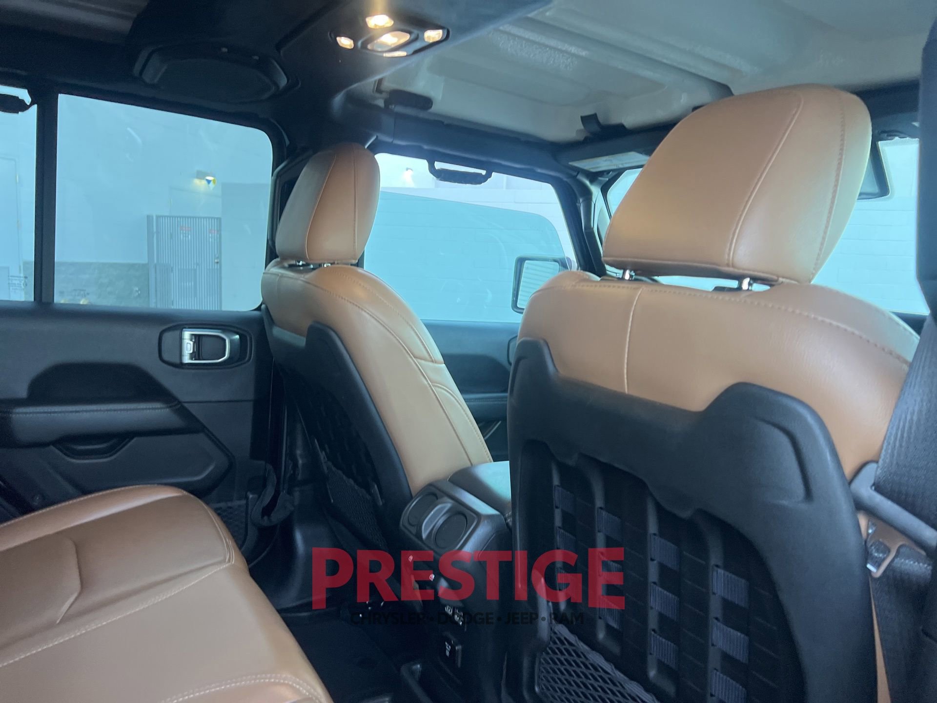 Used 2022 Jeep Wrangler Unlimited Rubicon 4xe AWD/4WD image 28