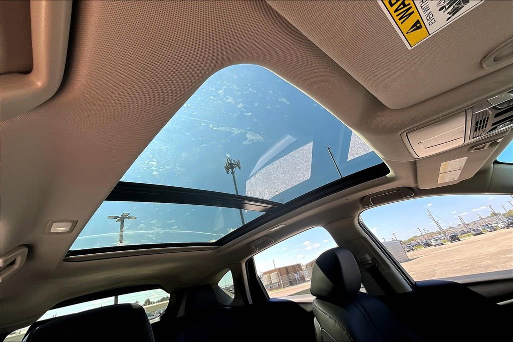 Used 2024 Acura RDX SH-AWD image 25