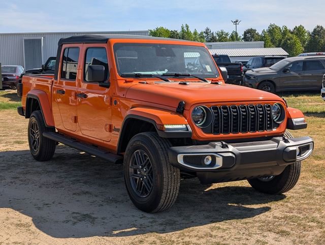 New 2026 Jeep Gladiator Sport AWD/4WD image 2