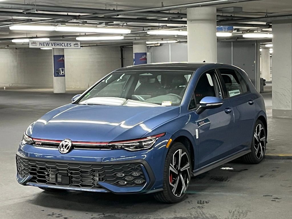 New 2026 Volkswagen GTI SE image 3