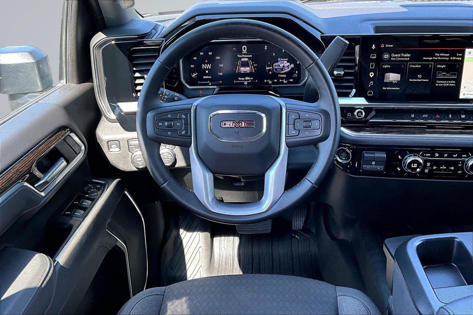 Used 2026 GMC Sierra 2500 SLE w/ SLE Value Package; AWD/4WD image 6