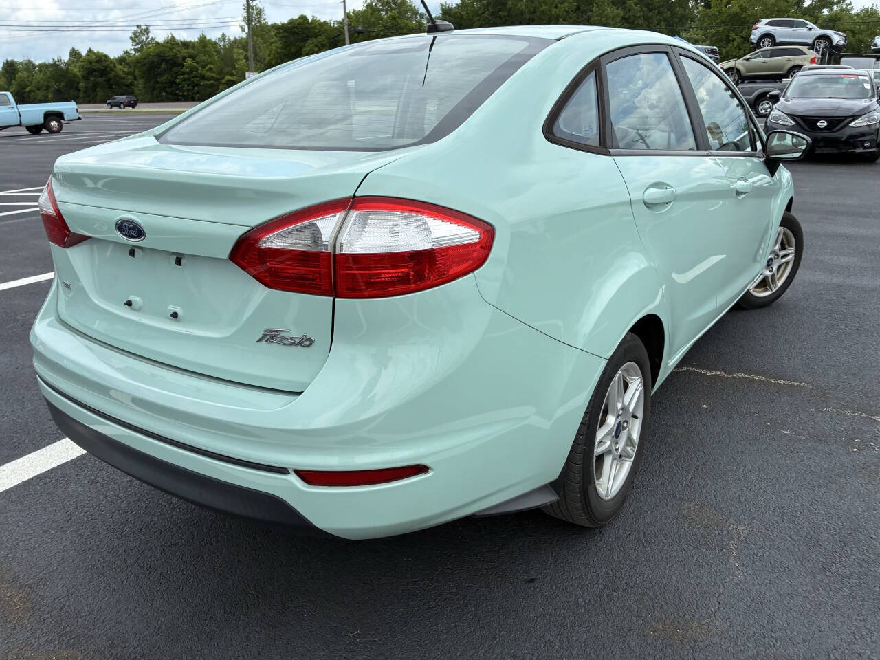 Used 2017 Ford Fiesta SE FWD image 8