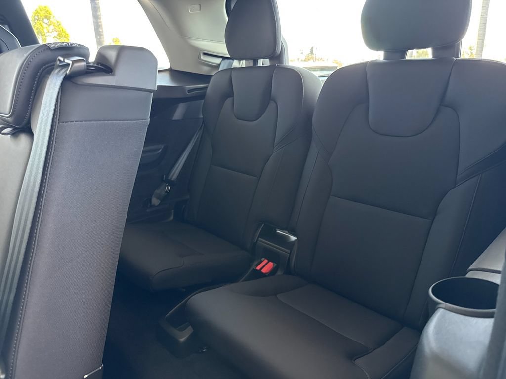 New 2026 Volvo XC90 B6 Core AWD/4WD image 14