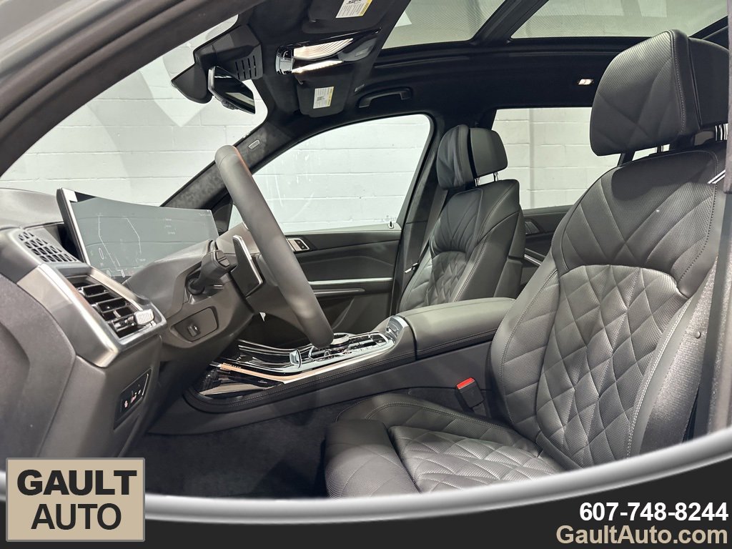New 2026 BMW X7 xDrive40i w/ Executive Package image 14