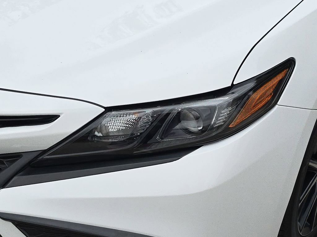 Used 2022 Toyota Camry SE image 34