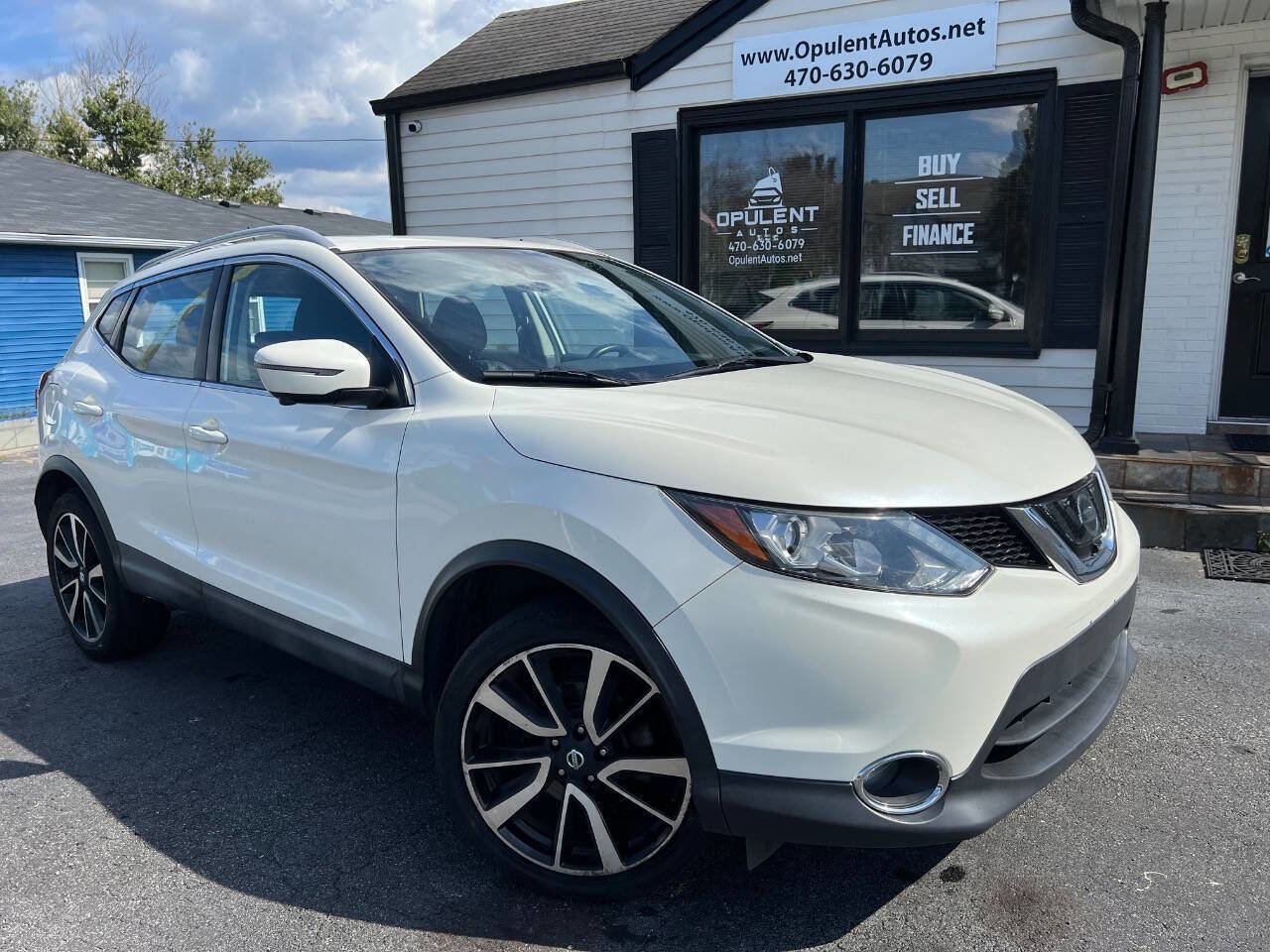 Used 2017 Nissan Rogue Sport SL w/ SL Premium Package