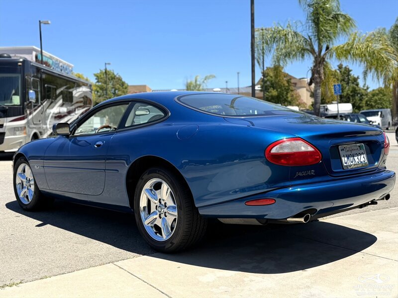 Used 1998 Jaguar XK8 Coupe RWD image 9