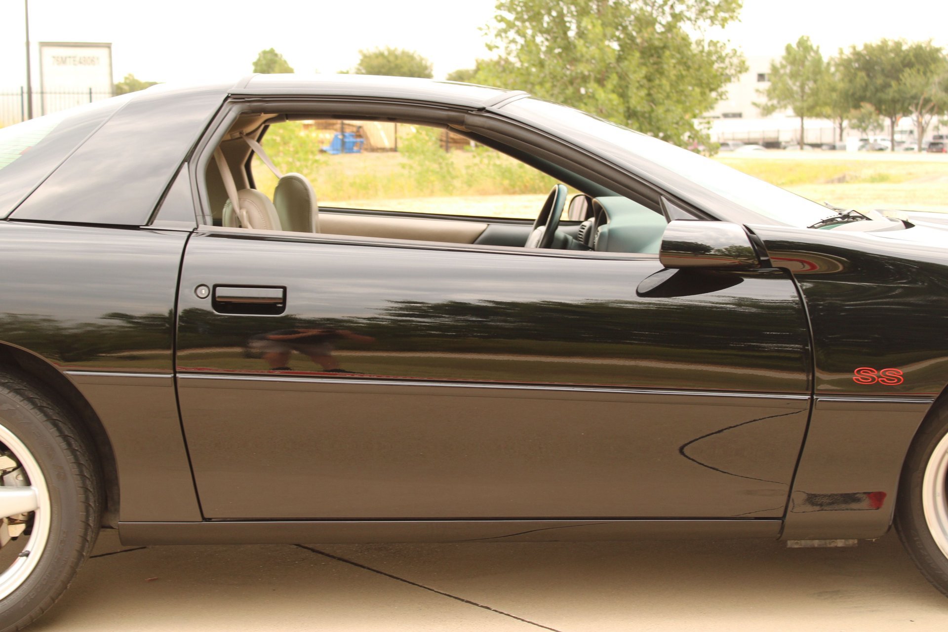 Used 1999 Chevrolet Camaro Z28 w/ SS Performance/Appearance Pkg RWD image 33
