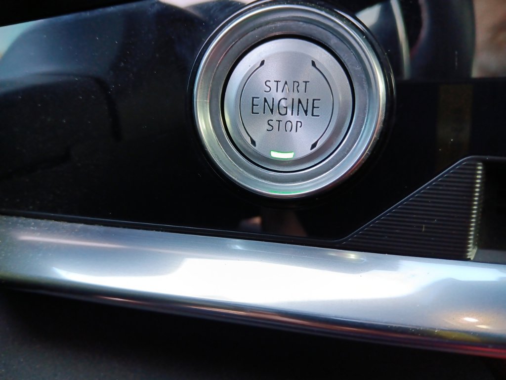 Used 2020 Chevrolet Corvette Stingray Preferred Cpe w/ 2LT Preferred Equipment Group RWD image 18
