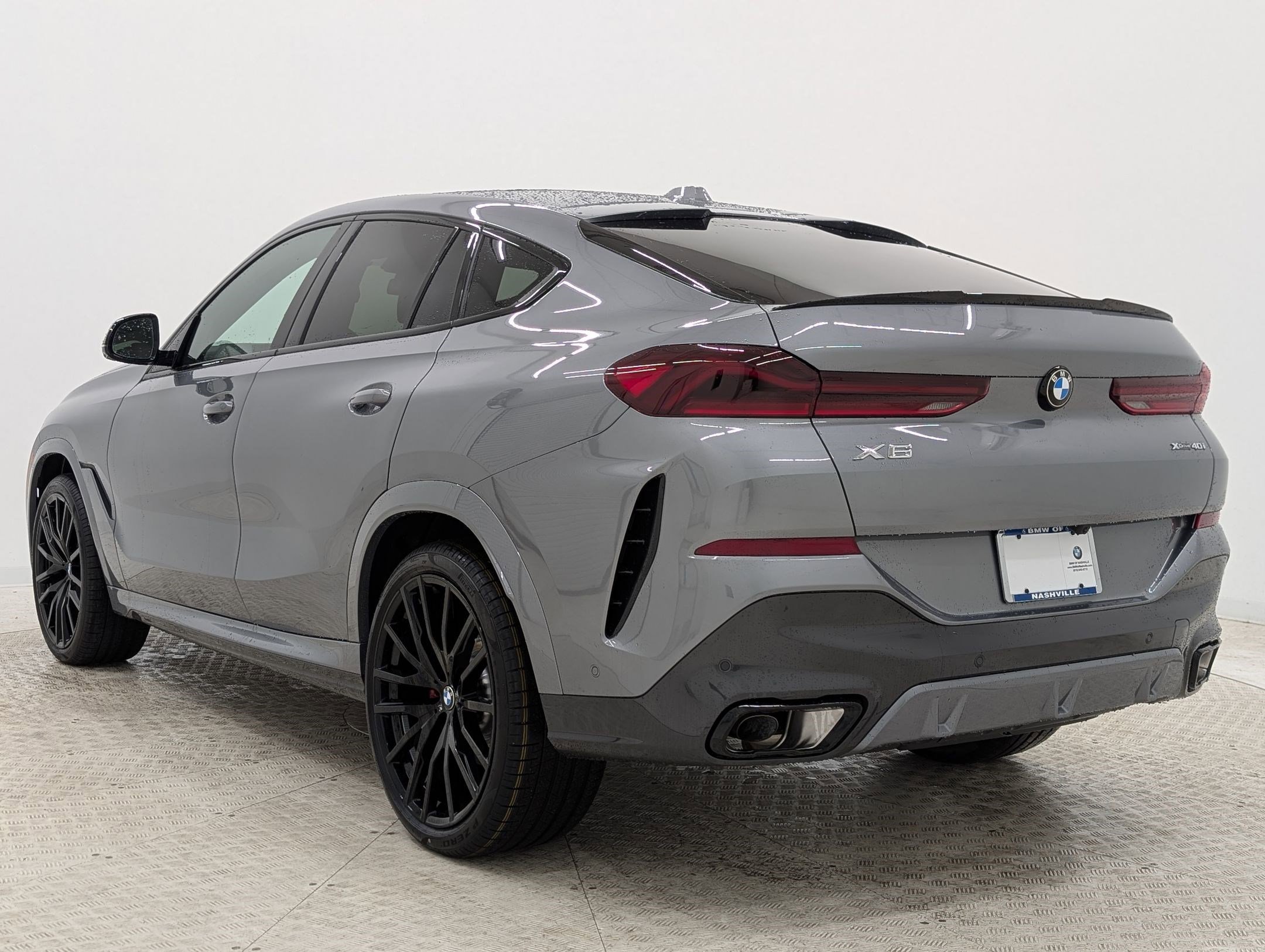 New 2026 BMW X6 xDrive40i image 3