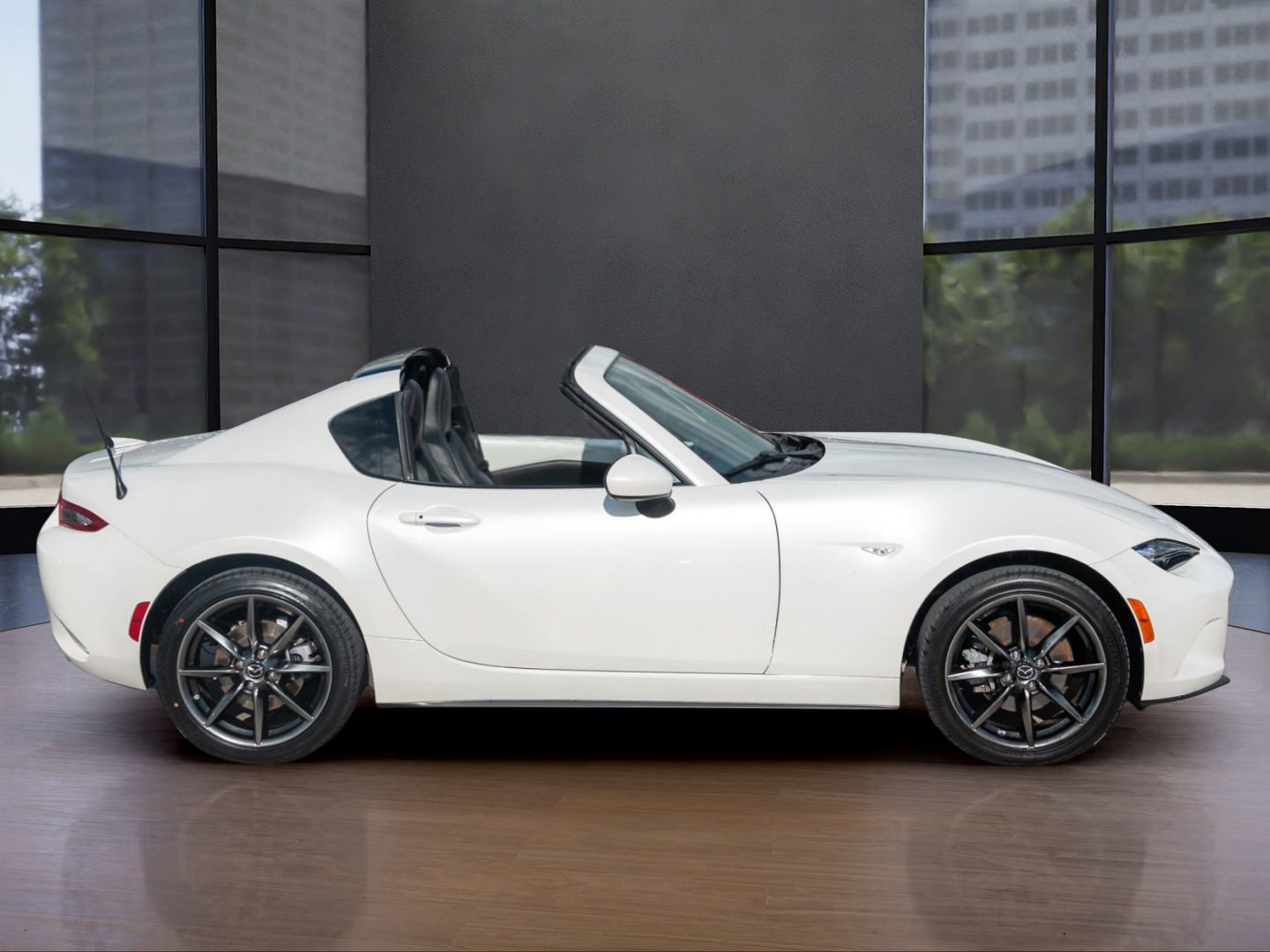 Used 2018 MAZDA MX-5 Miata RF Grand Touring image 7