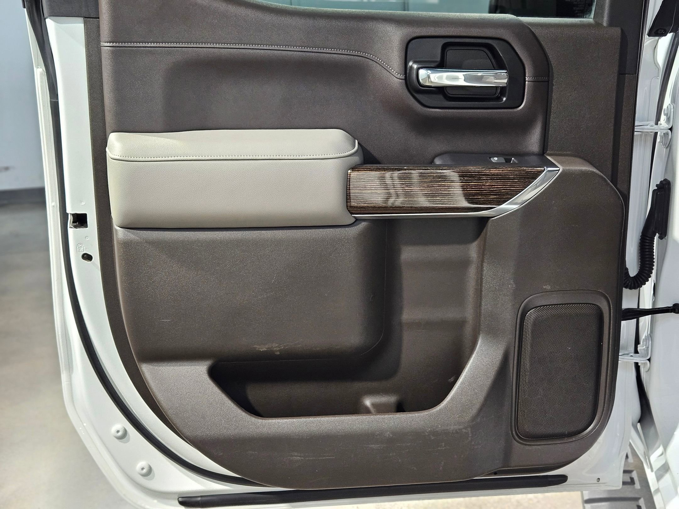 Used 2019 GMC Sierra 1500 SLE w/ SLE Value Package image 32